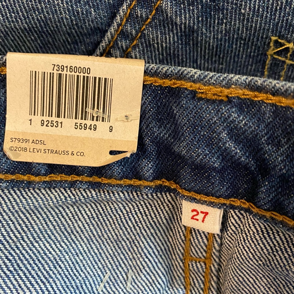 NWT Levi’s Deconstructed Jean Skirt Sz 4 - Picture 10 of 10